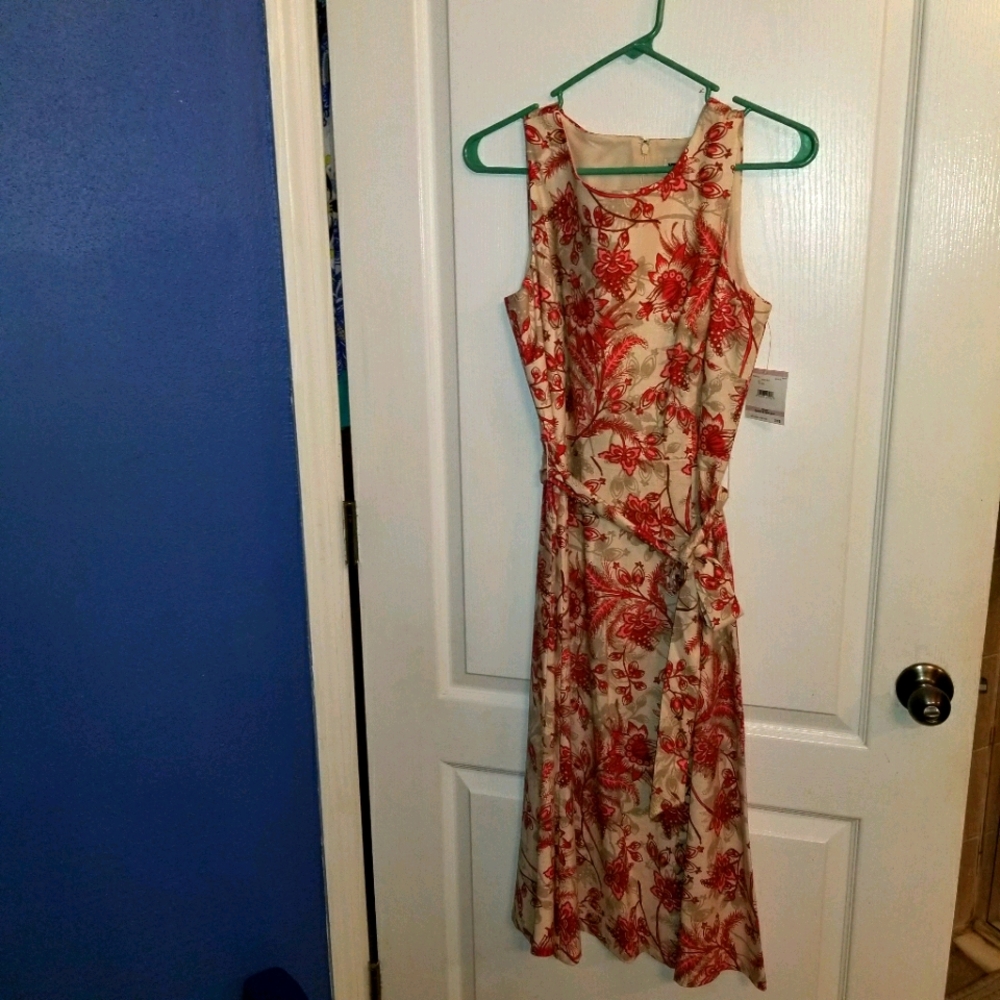 Anne Klein Knee high Dress - Picture 1 of 7